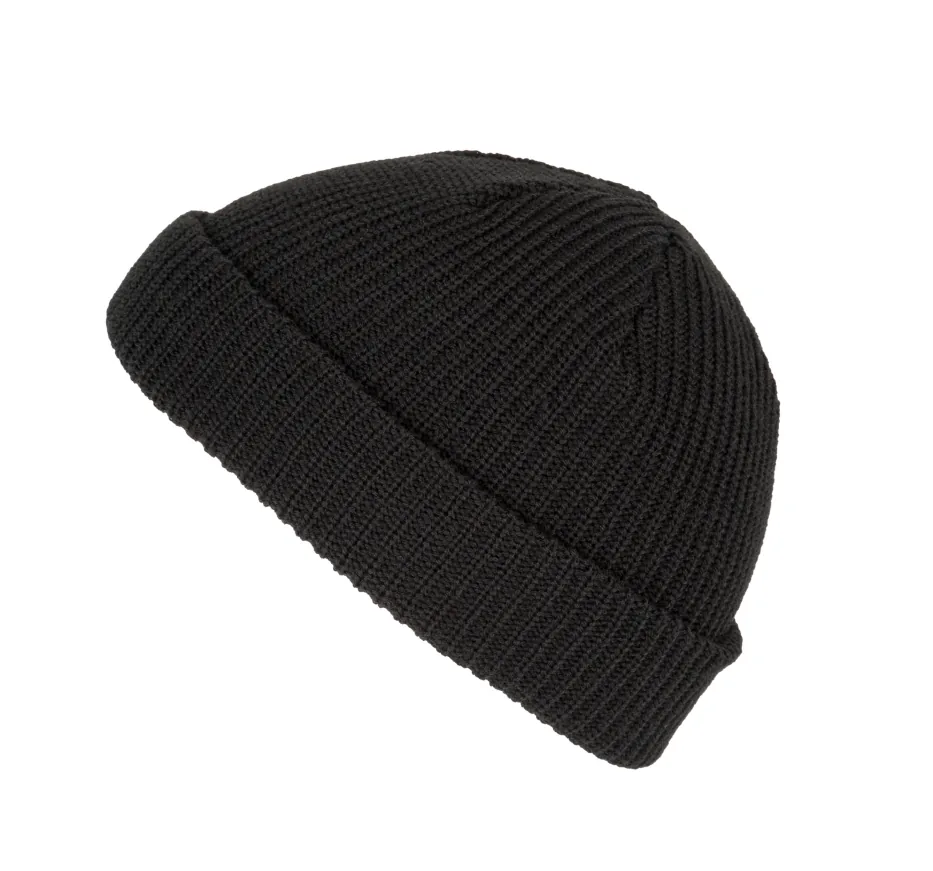 Mütze im Marine-Stil