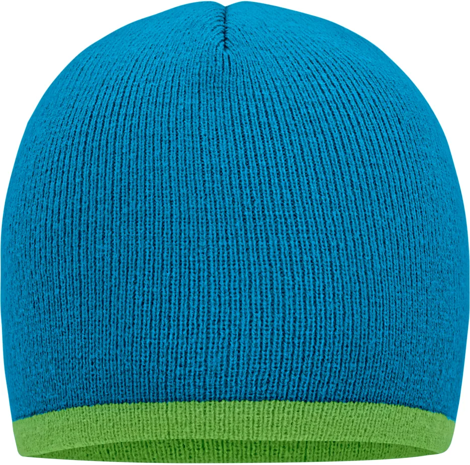 Beanie with Contrasting Border 2